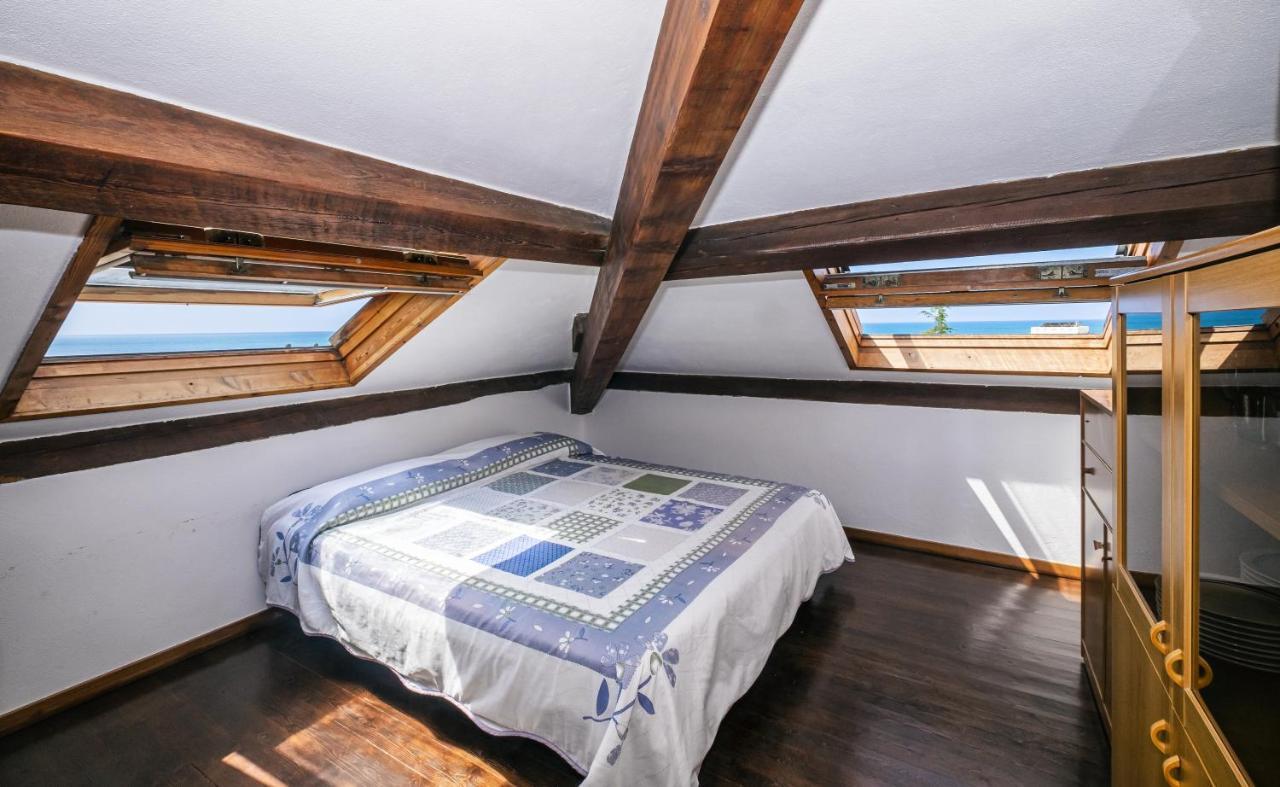 Apartamento Tinetto Brezza Di Mare Deiva Marina Exterior foto